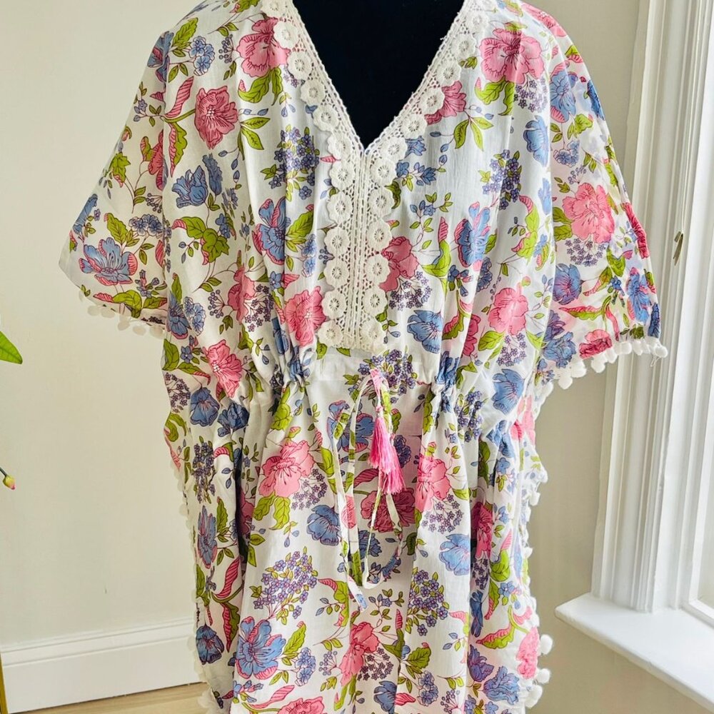 BRAND NEW White short kaftan Summer Floral Short Kaftan Dress Gift For Him